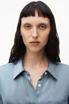 alexander wang boyfriend shirt in shiny cupro oxford blue/black